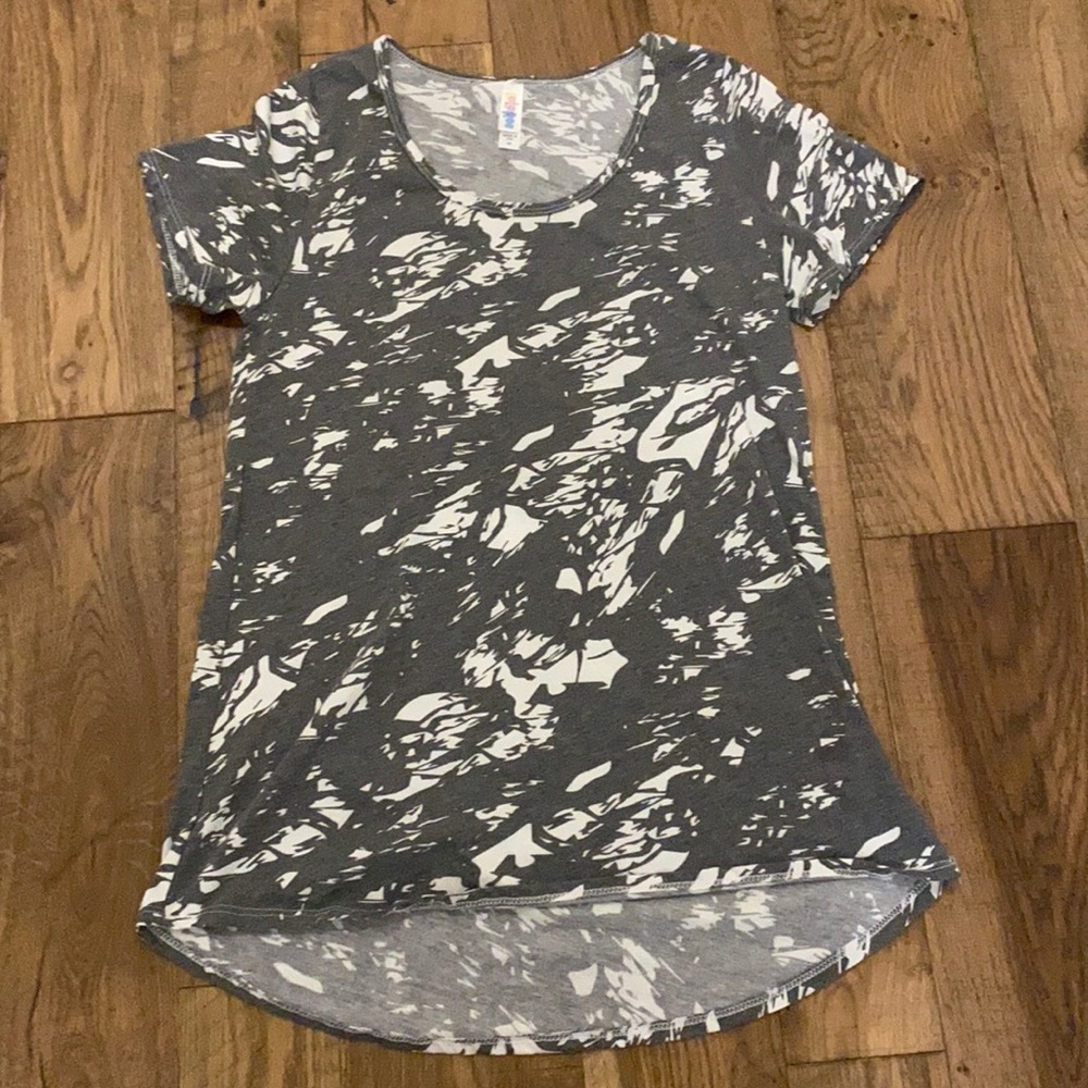 LulaRoe Gray Short Sleeve Top